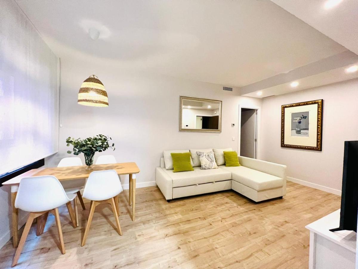 Sky Garden & Seasonal Pool Views By Ele Apartments Málaga Kültér fotó